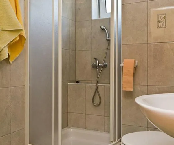 בית נופש Mediteran Haus ראב