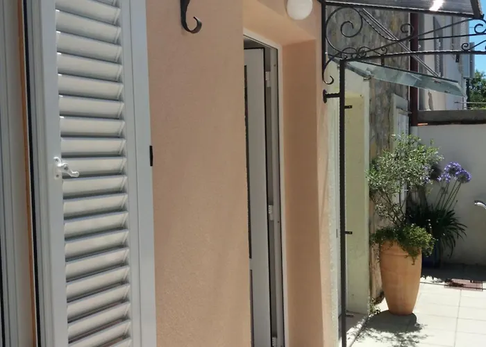 Mediteran Haus Σπίτι διακοπών Ραμπ