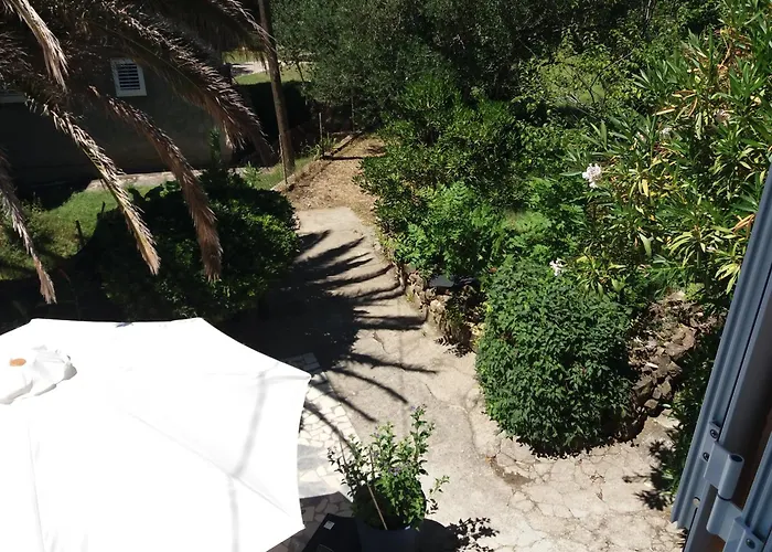 度假居 Mediteran Haus 拉布